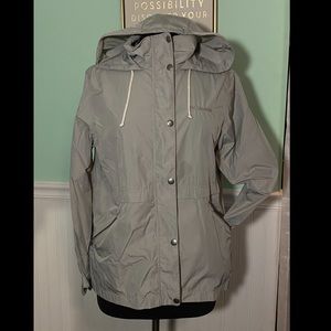 Columbia rain/wind jacket